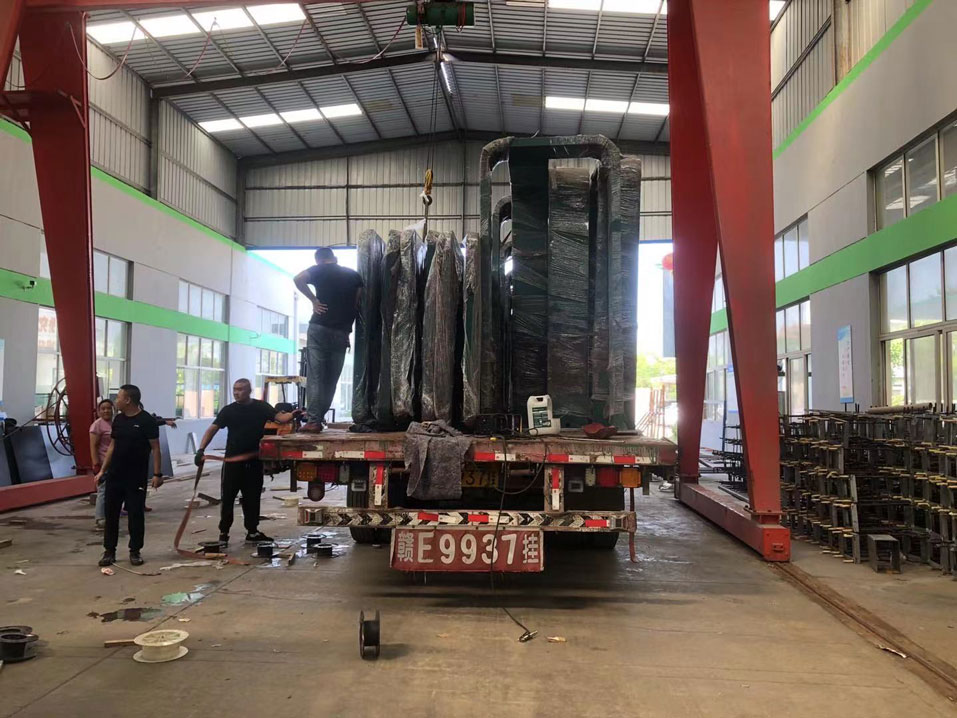 候車(chē)亭發(fā)貨圖 候車(chē)亭發(fā)貨圖