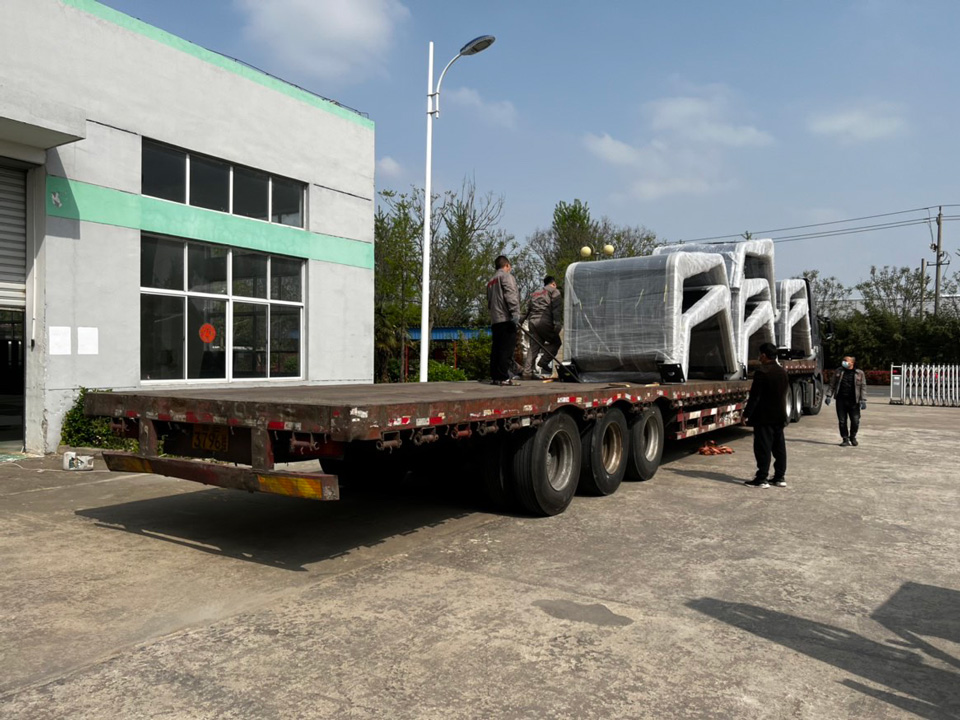 公交站臺發(fā)貨案例 公交站臺發(fā)貨案例