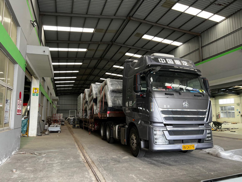 公交站臺發(fā)貨案例 公交站臺發(fā)貨案例