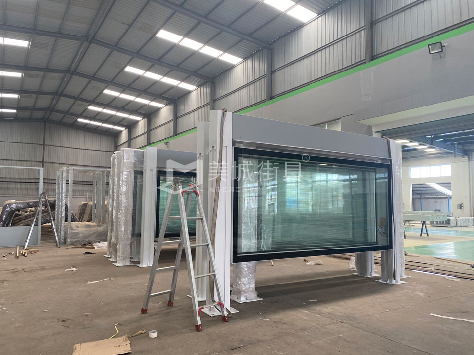 2022.7.1號(hào)美城街具供應(yīng)徐州公交候車亭發(fā)貨現(xiàn)場 2022.7.1號(hào)美城街具供應(yīng)徐州公交候車亭發(fā)貨現(xiàn)場